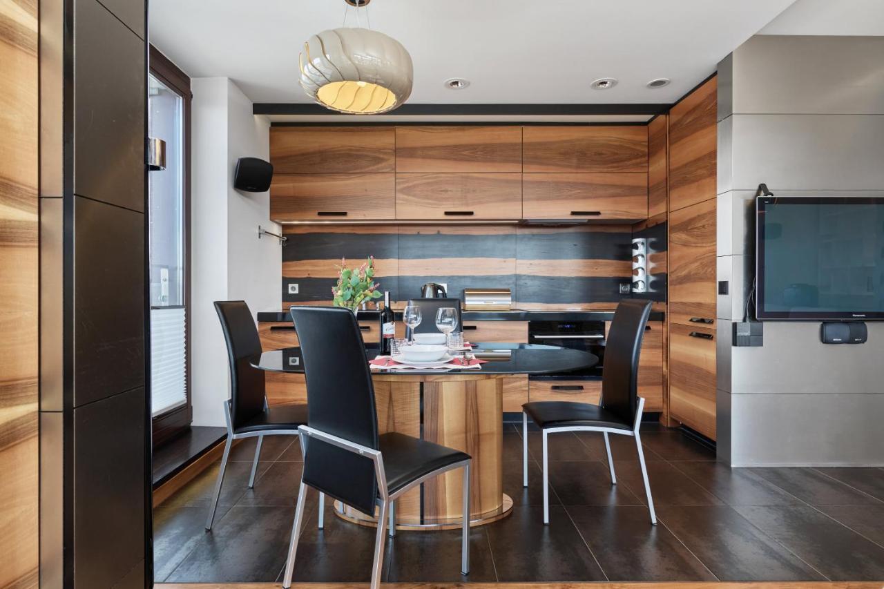 Apartment Luxurious Walonska With Underground Garage By Renters *
