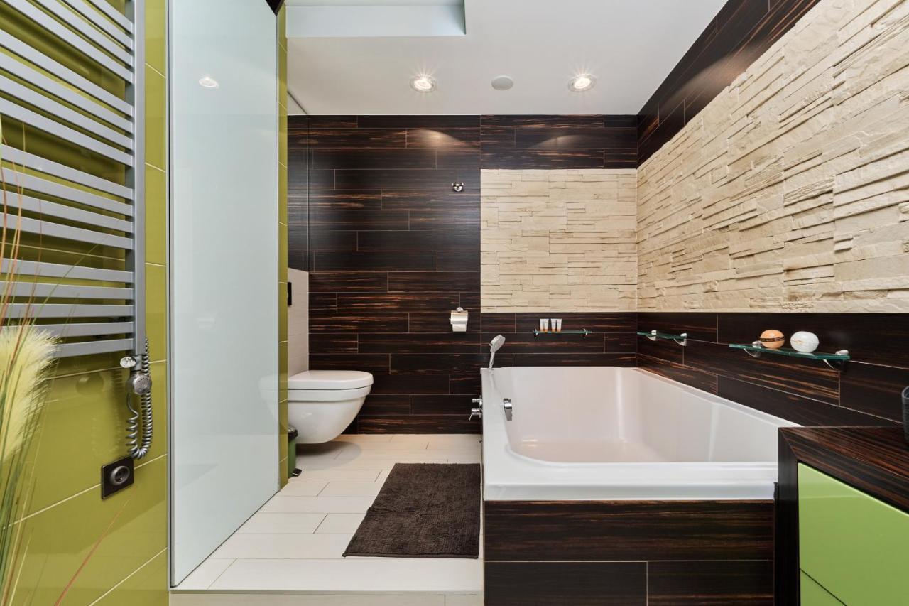 Luxurious Walonska With Underground Garage By Renters Wroclaw