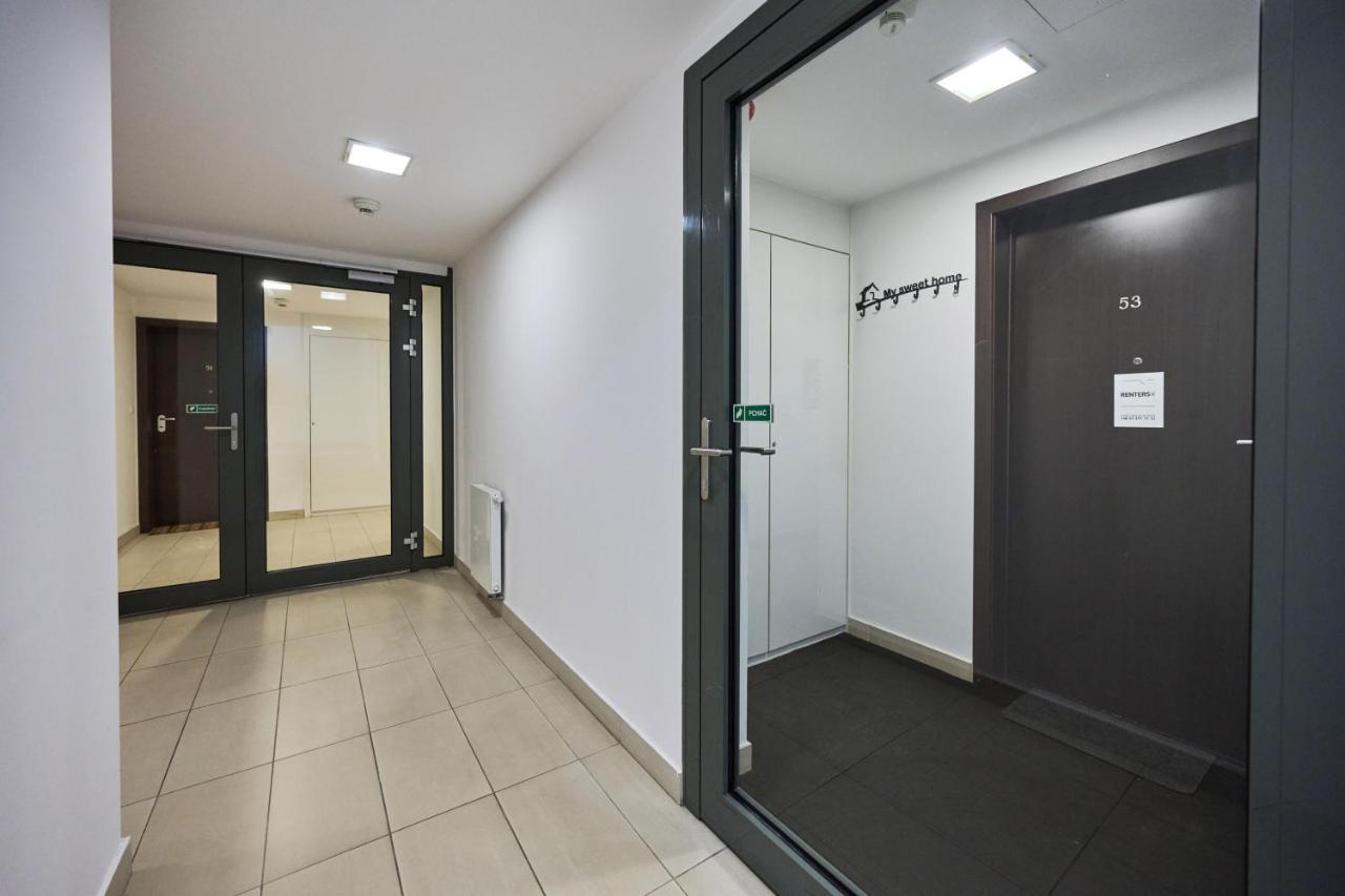Luxurious Walonska With Underground Garage By Renters Apartment