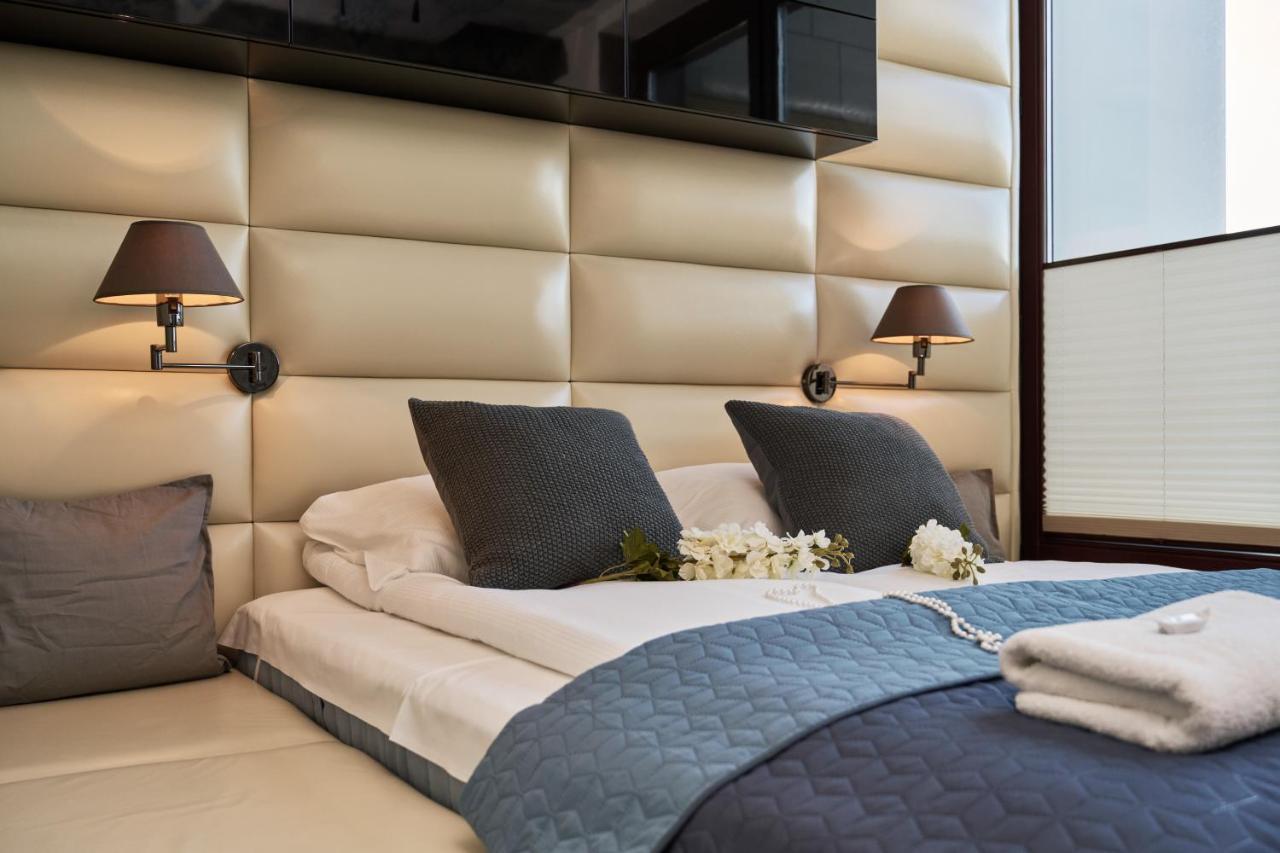 Luxurious Walonska With Underground Garage By Renters * Wroclaw