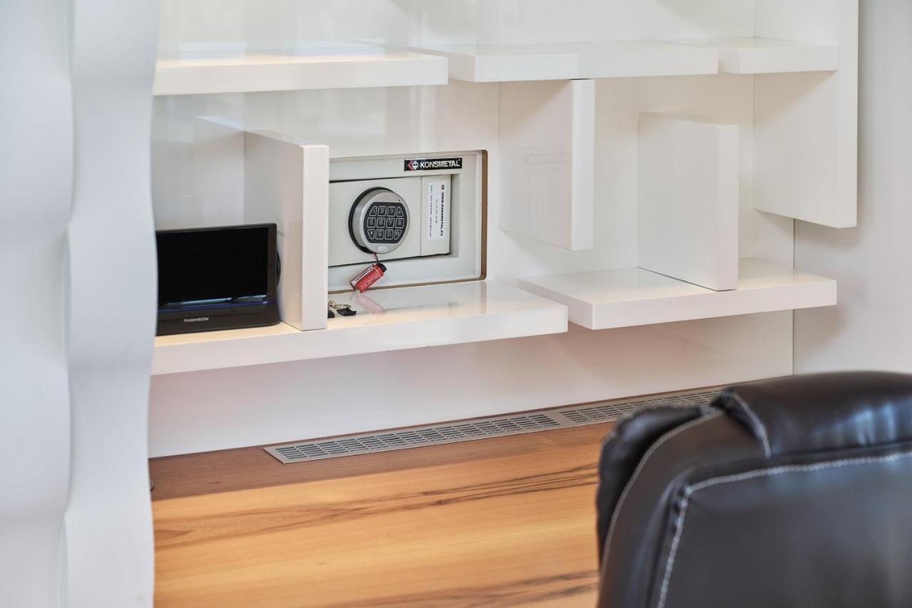Luxurious Walonska With Underground Garage By Renters Apartment *
