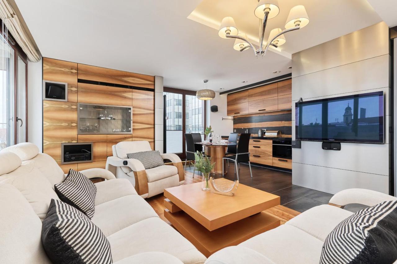 Luxurious Walonska With Underground Garage By Renters * Wroclaw