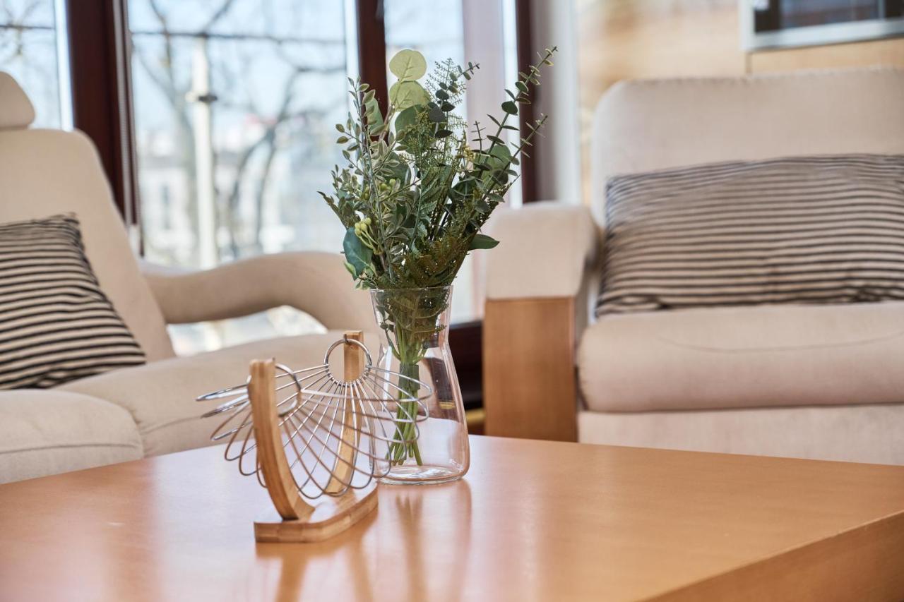 Luxurious Walonska With Underground Garage By Renters Wroclaw