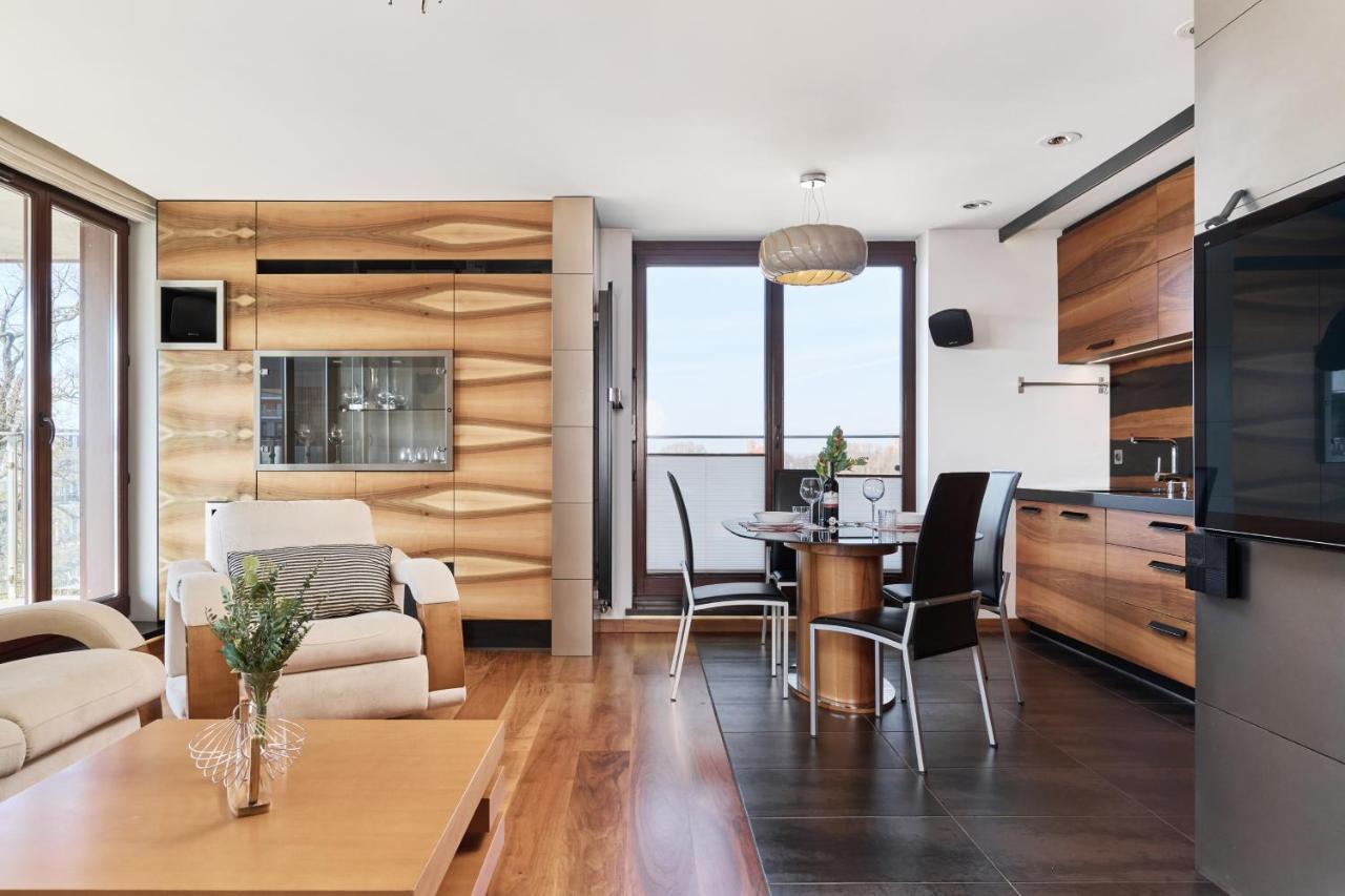 Luxurious Walonska With Underground Garage By Renters Apartment *